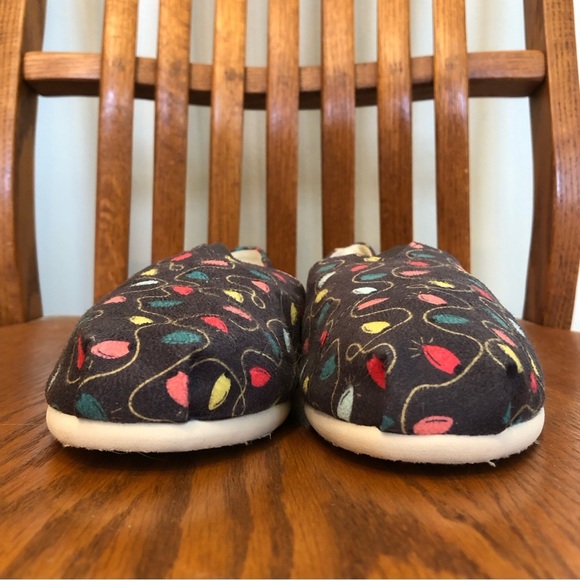 Toms Women’s Loafers, Holiday Theme, Size 10 - Picture 4 of 9
